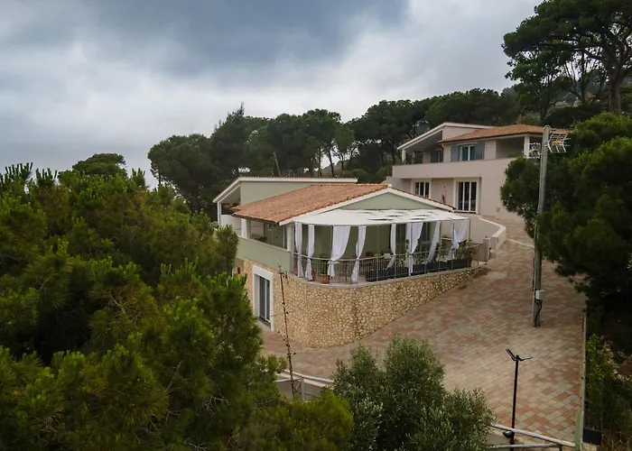 Elbitat Homes