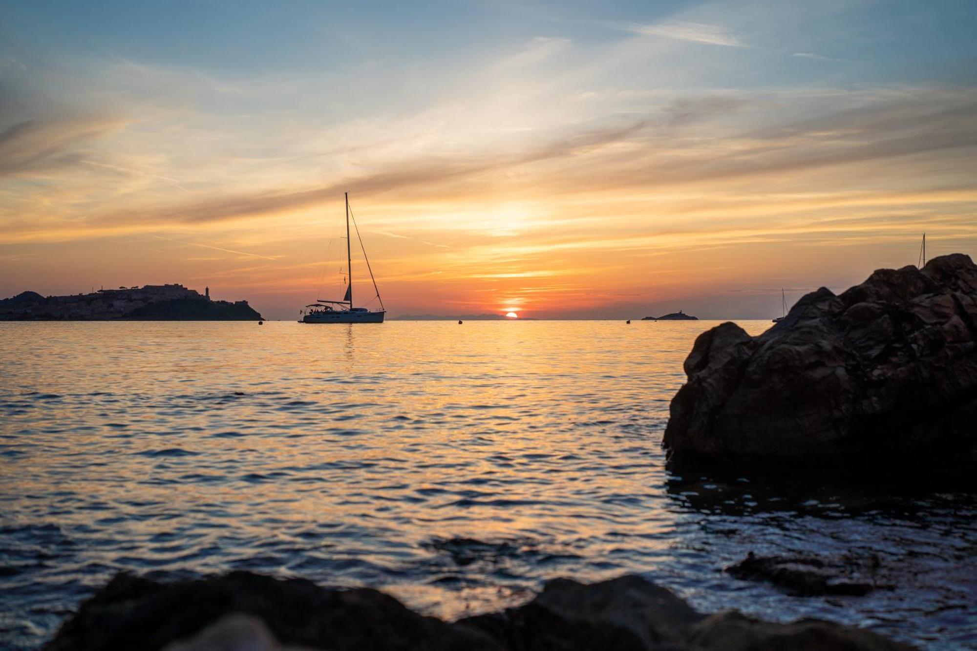 Apart-hotel Elbitat Homes
